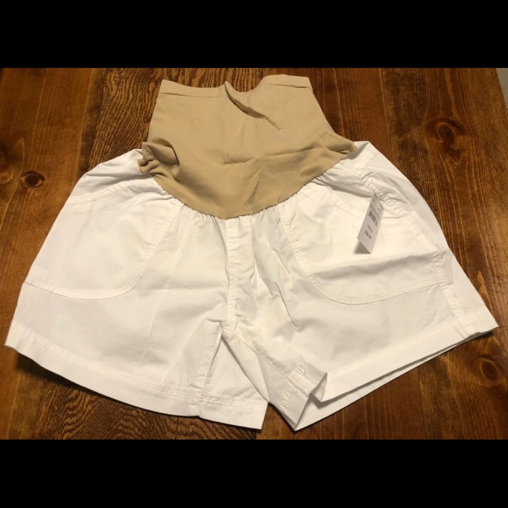 Women’s Medium Maternity Shorts